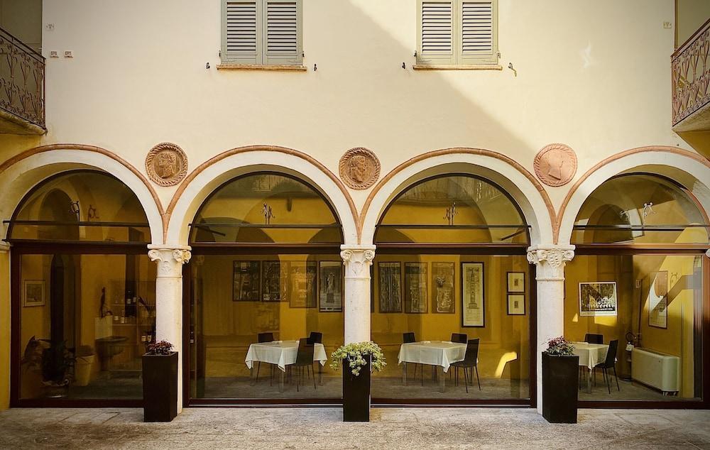 Locanda Torriani Кремона Экстерьер фото