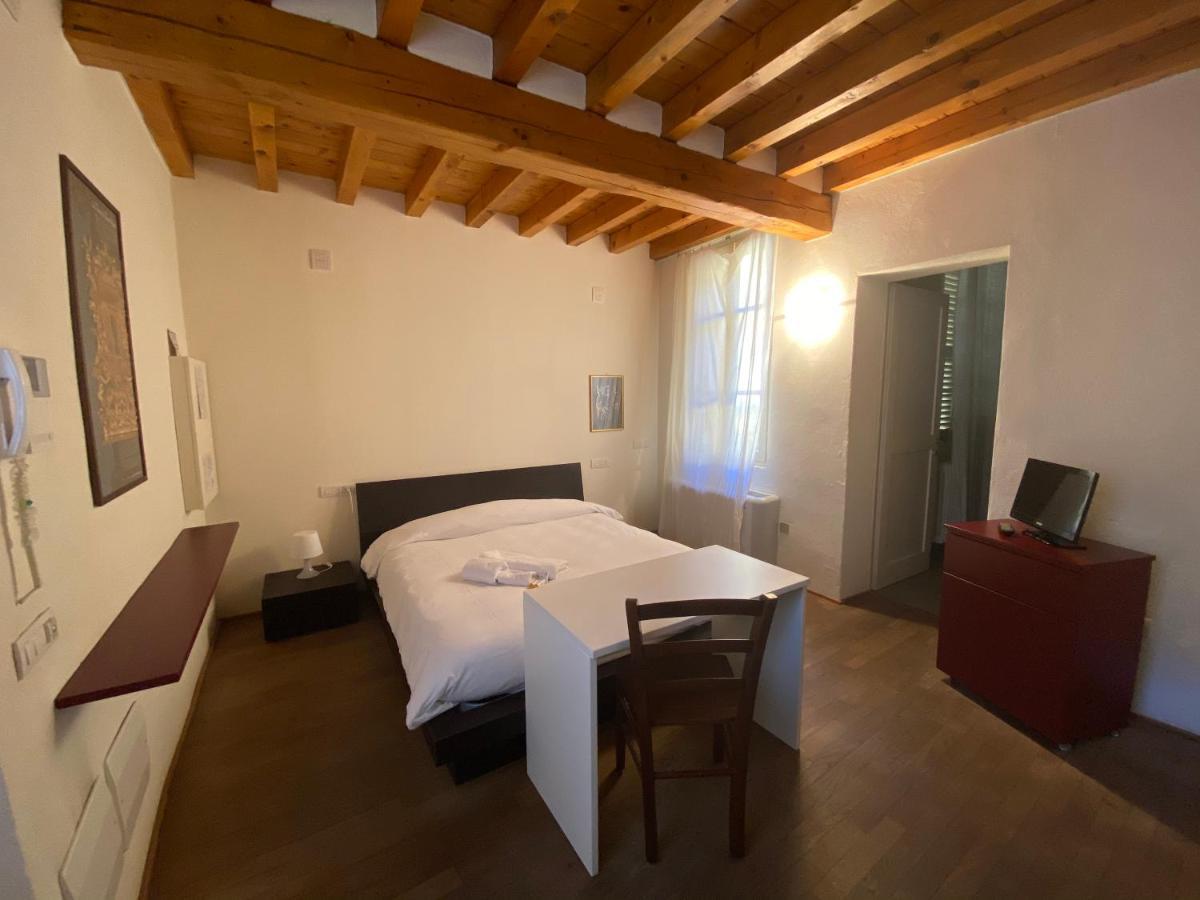 Locanda Torriani Кремона Экстерьер фото